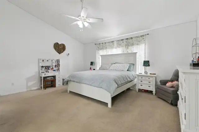 Listing Photo 34