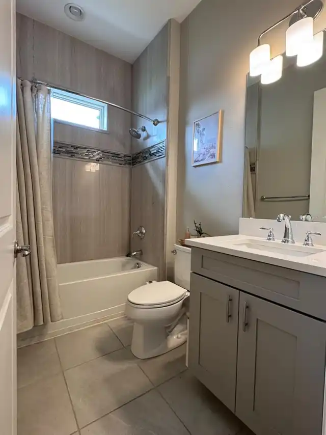 Listing Photo 10