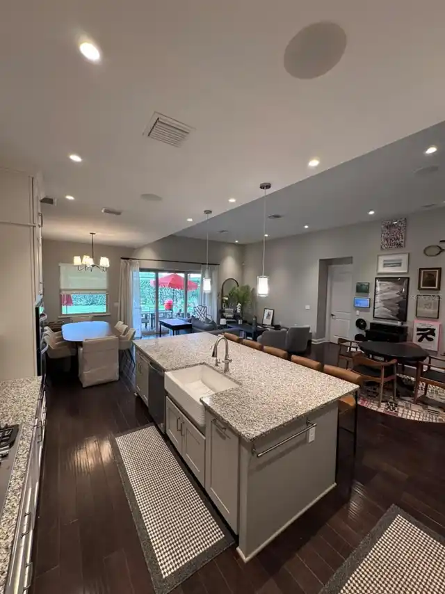 Listing Photo 17