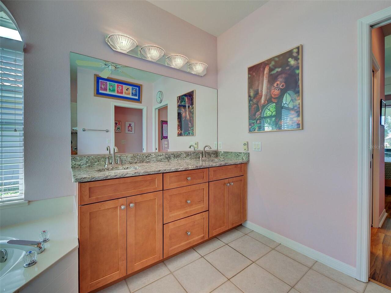 Listing Photo 34