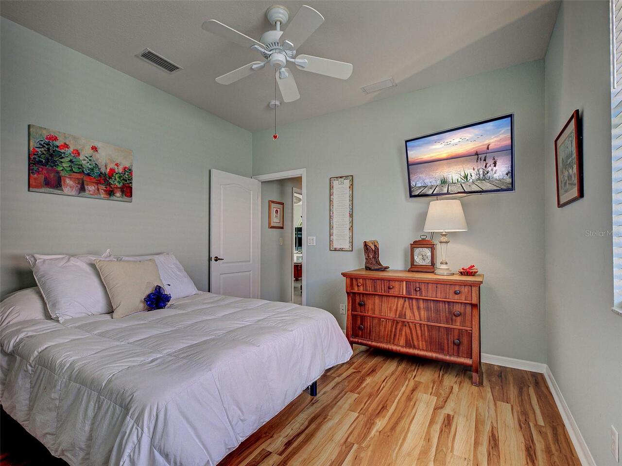 Listing Photo 38