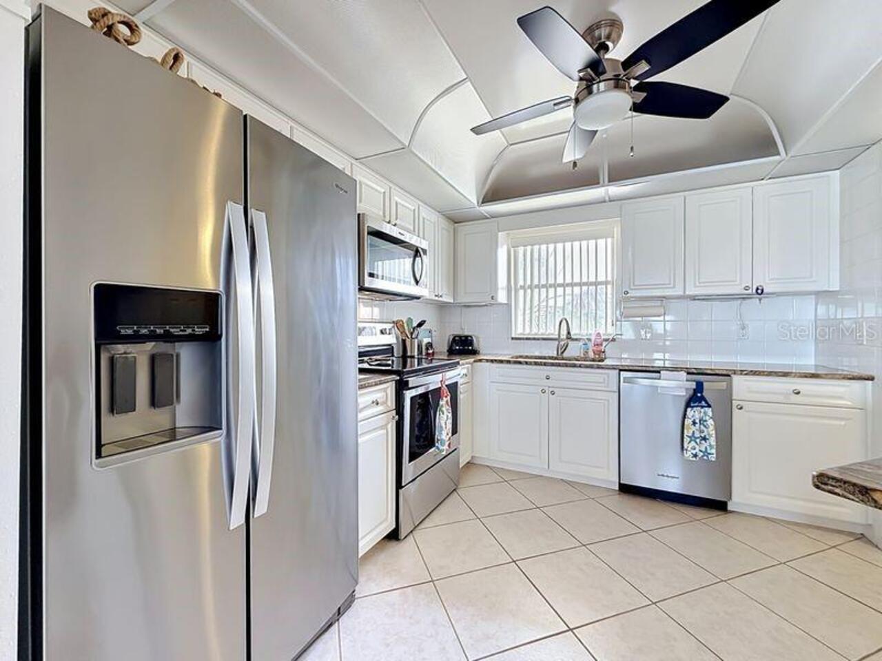 Listing Photo 10