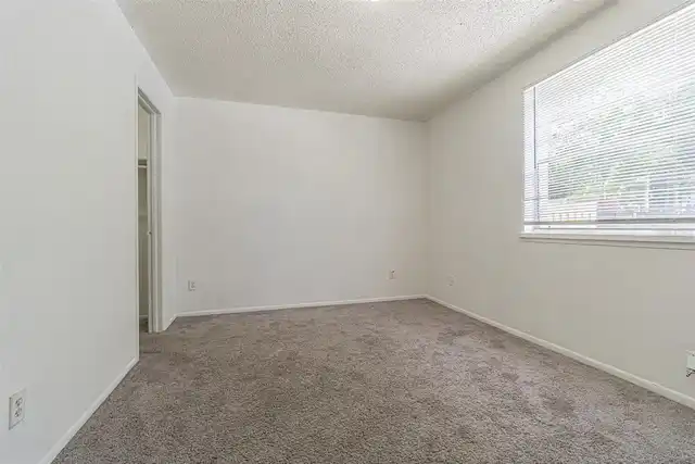 Listing Photo 20