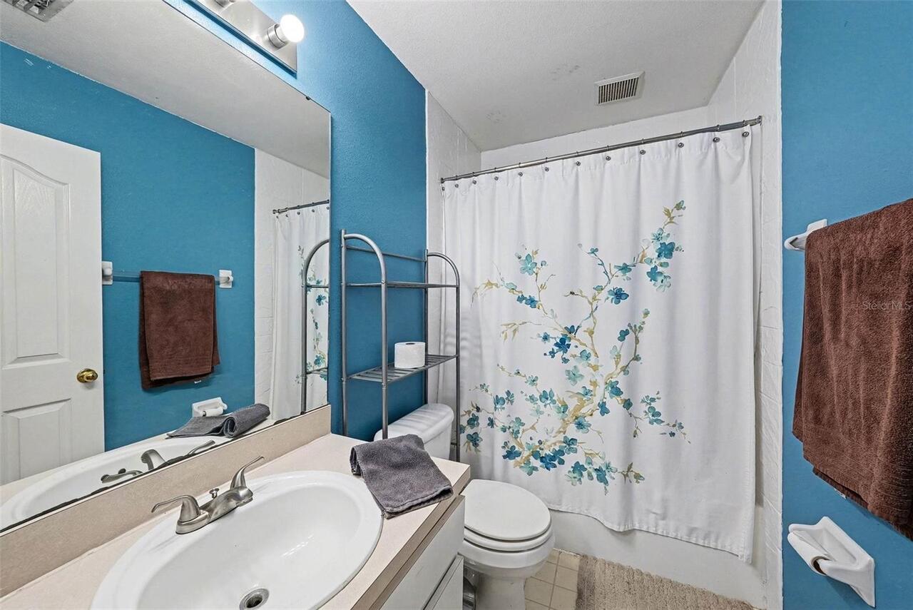 Listing Photo 9