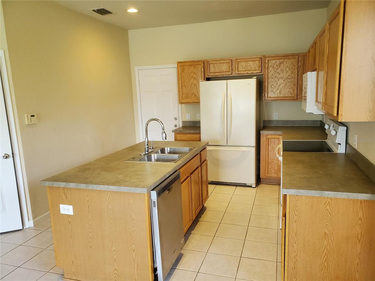 Listing Photo 7