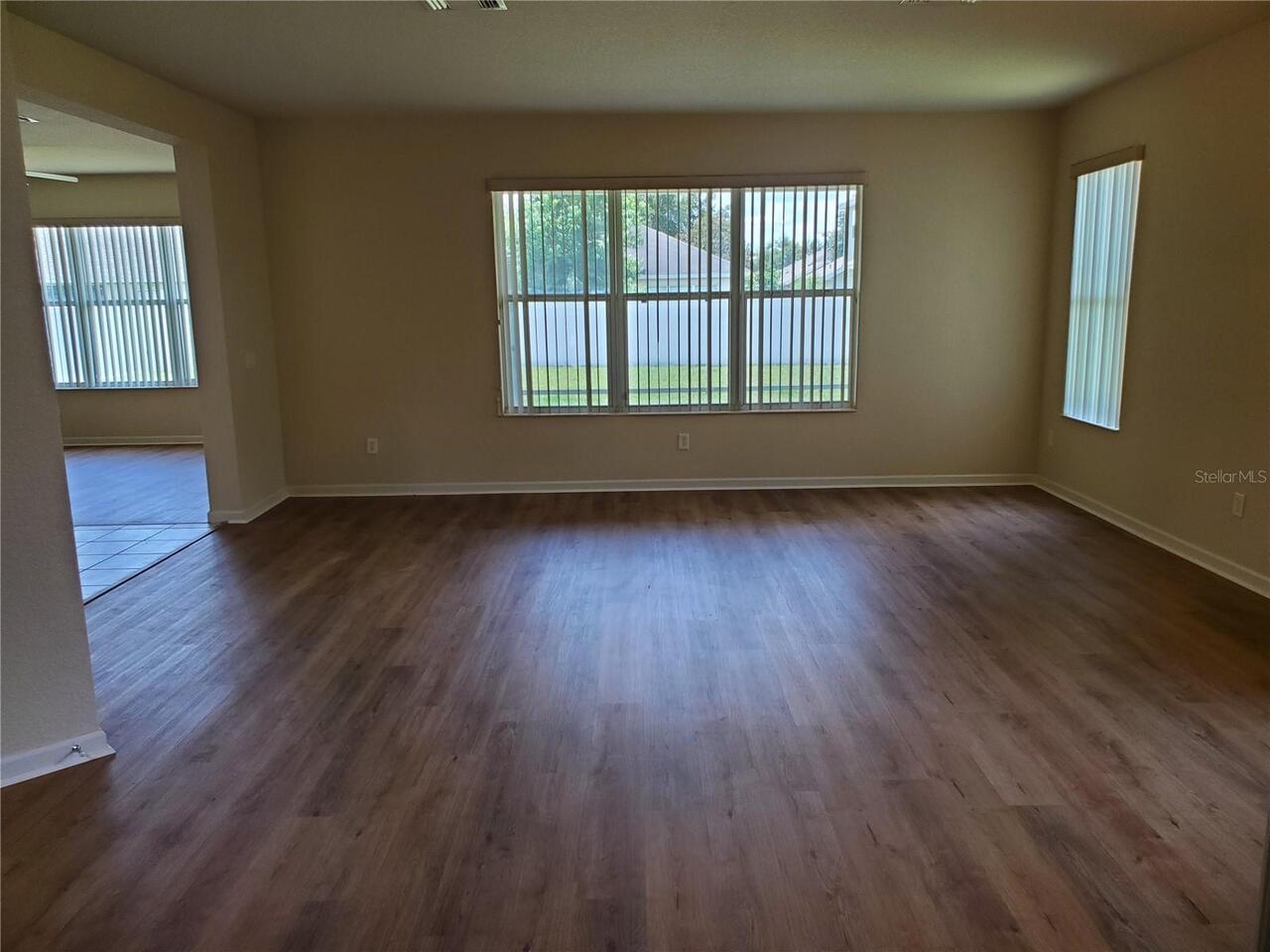 Listing Photo 9