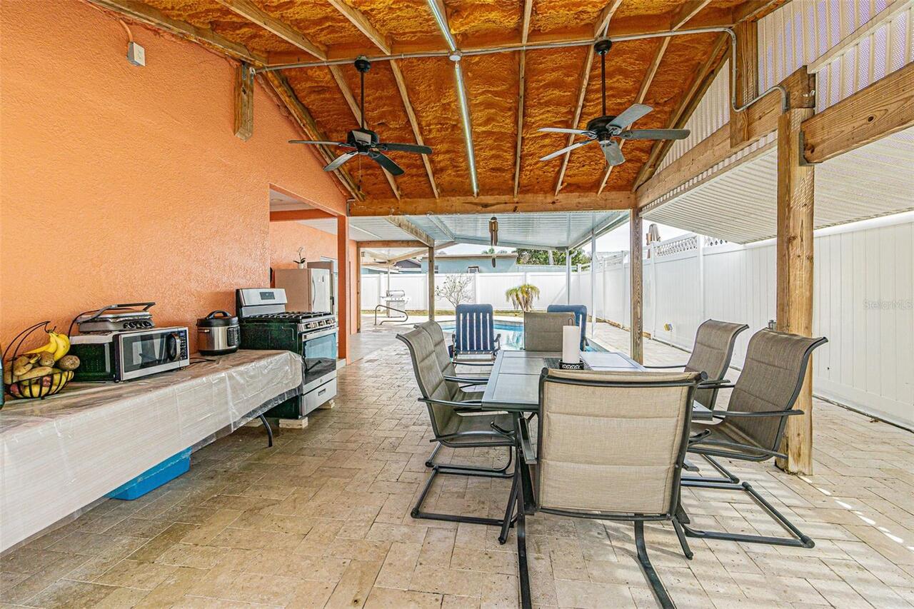 Listing Photo 8