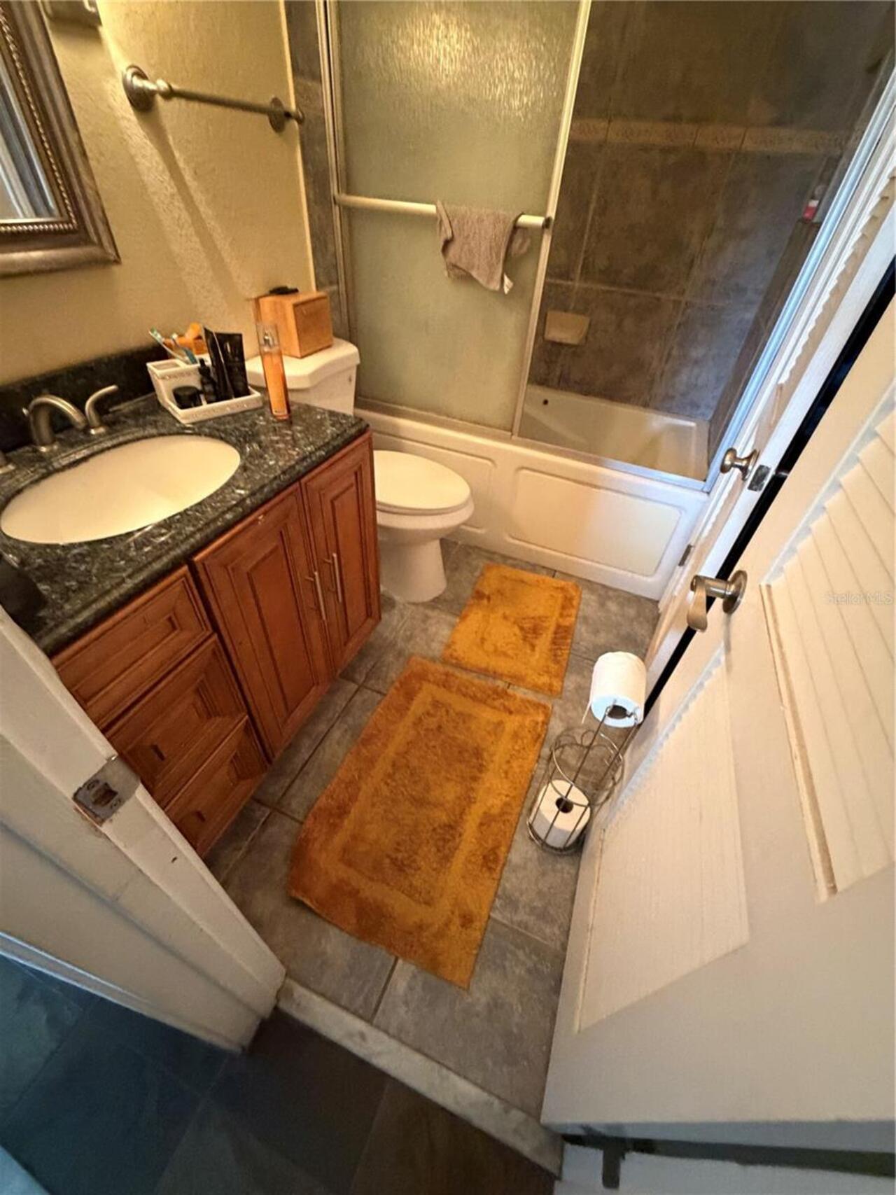 Listing Photo 10