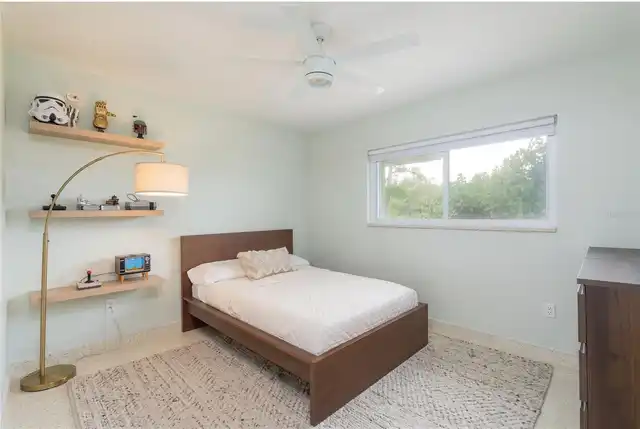 Listing Photo 18