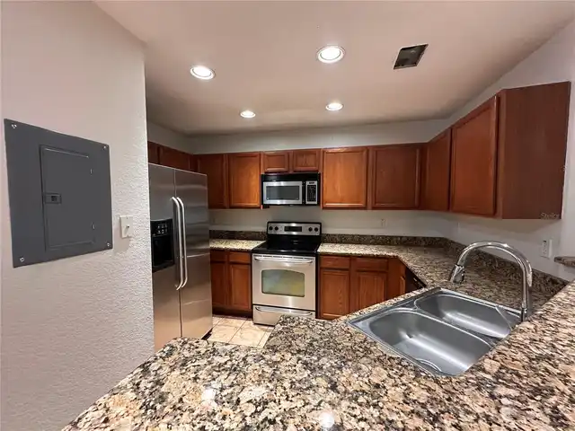Listing Photo 6