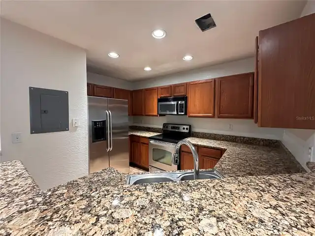 Listing Photo 7