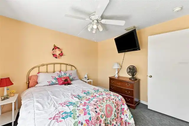 Listing Photo 24