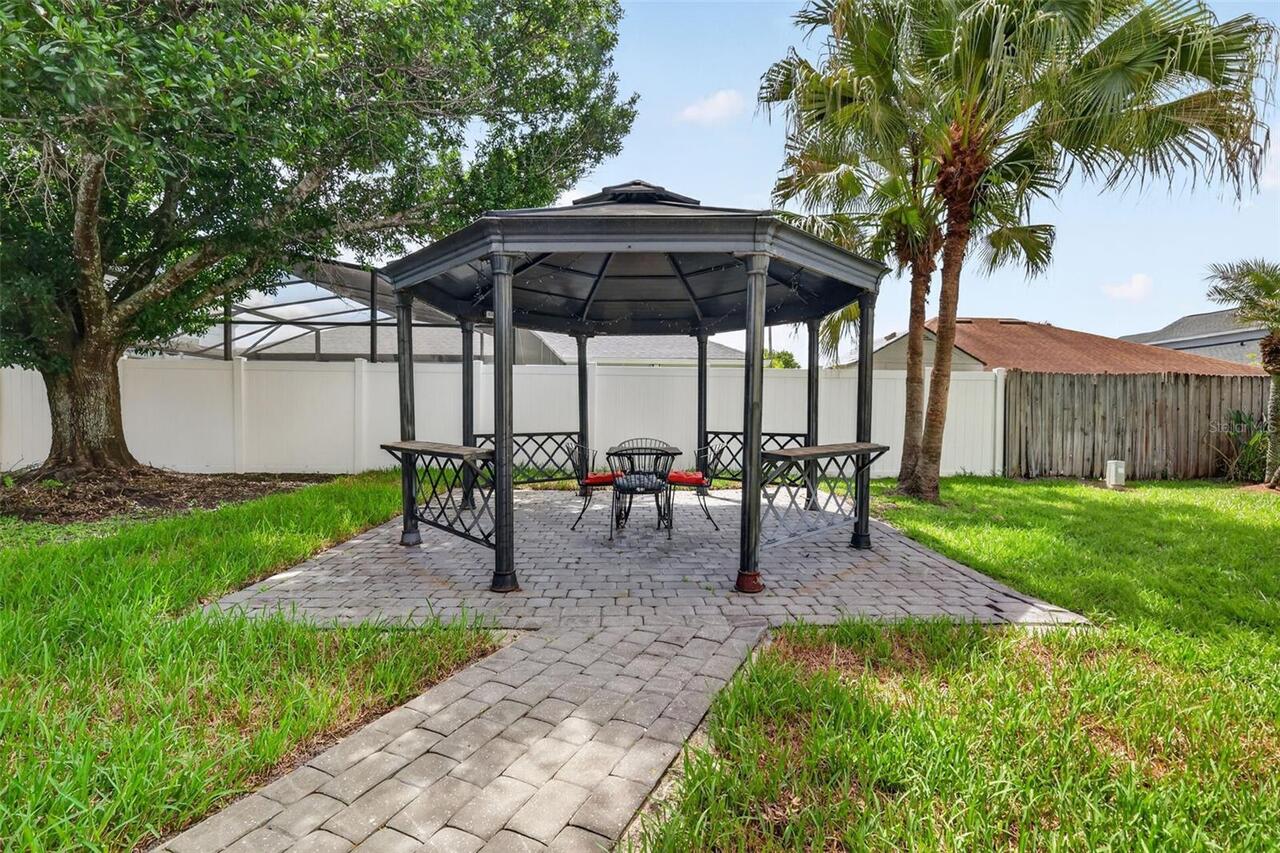 Listing Photo 18