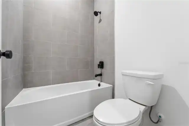 Listing Photo 19