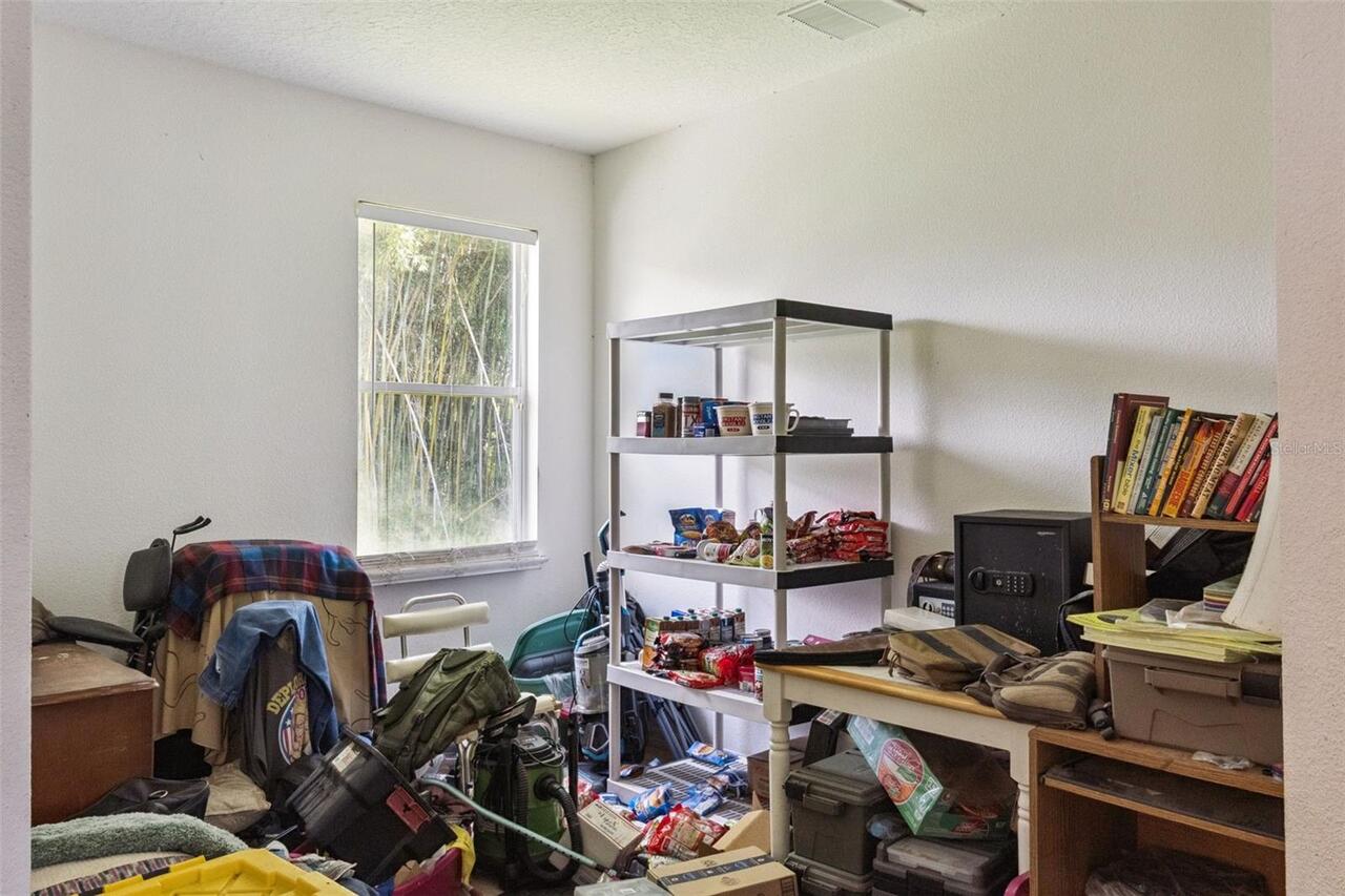 Listing Photo 9
