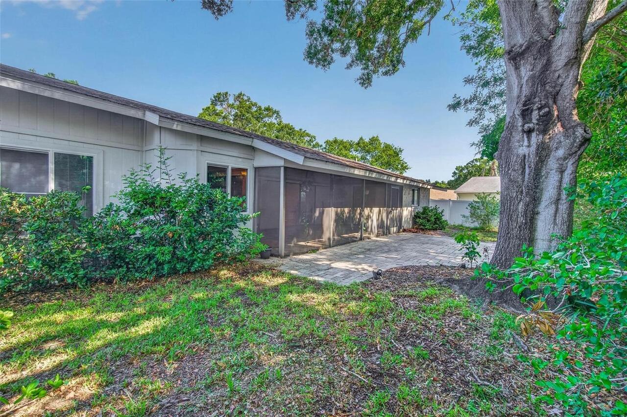 Listing Photo 17