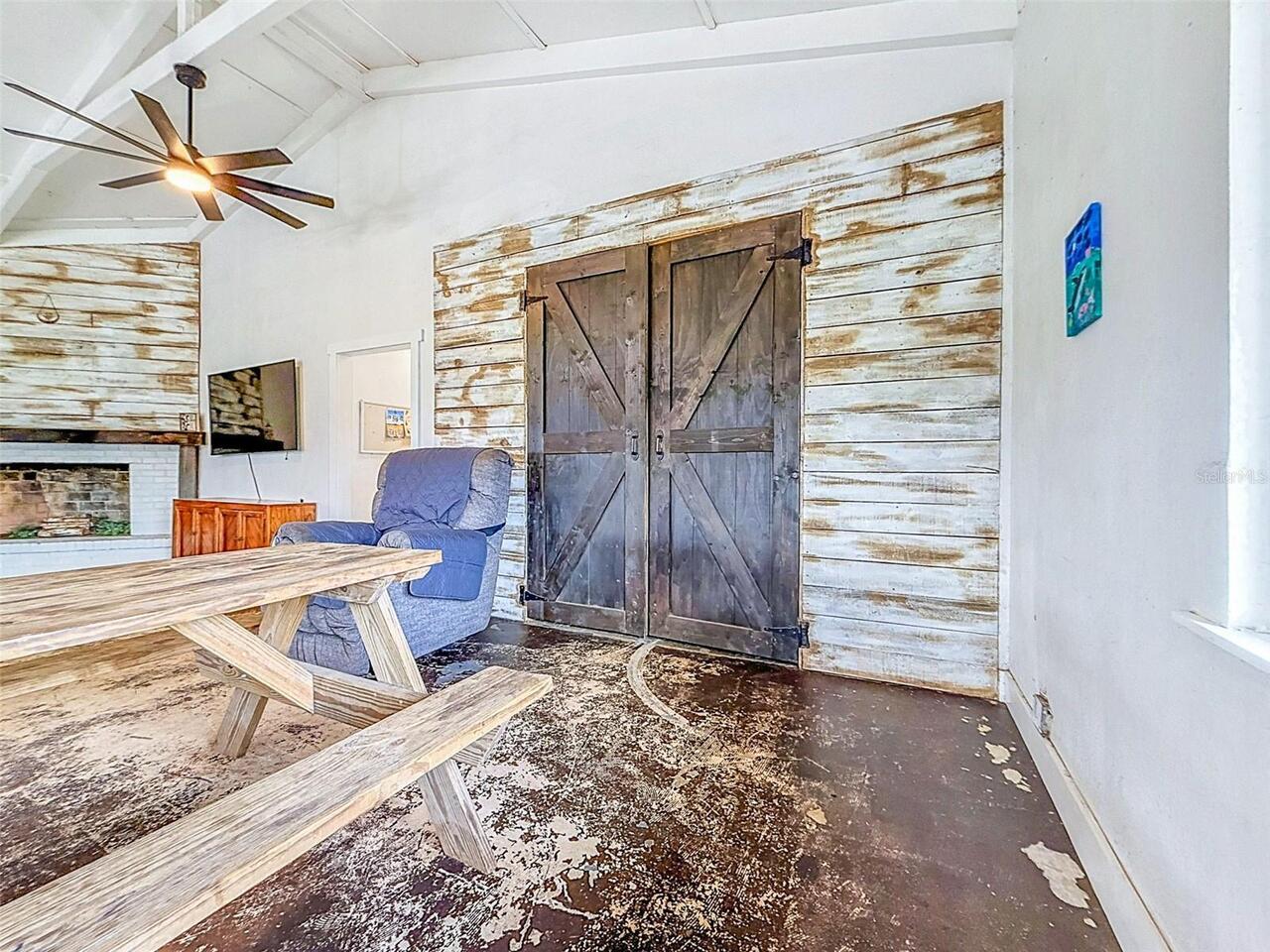Listing Photo 18