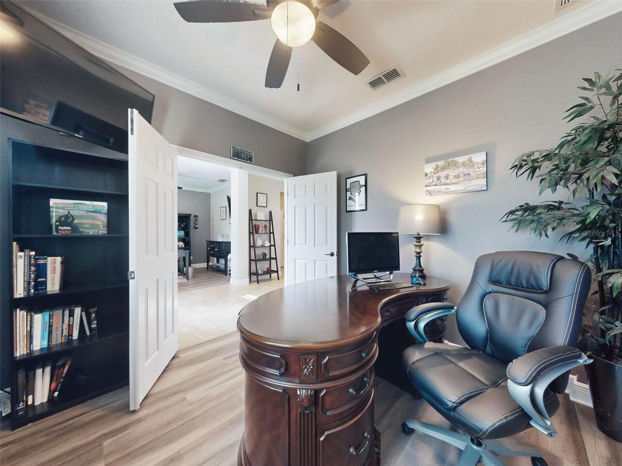 Listing Photo 11
