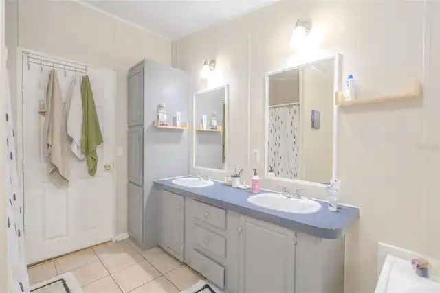 Listing Photo 18