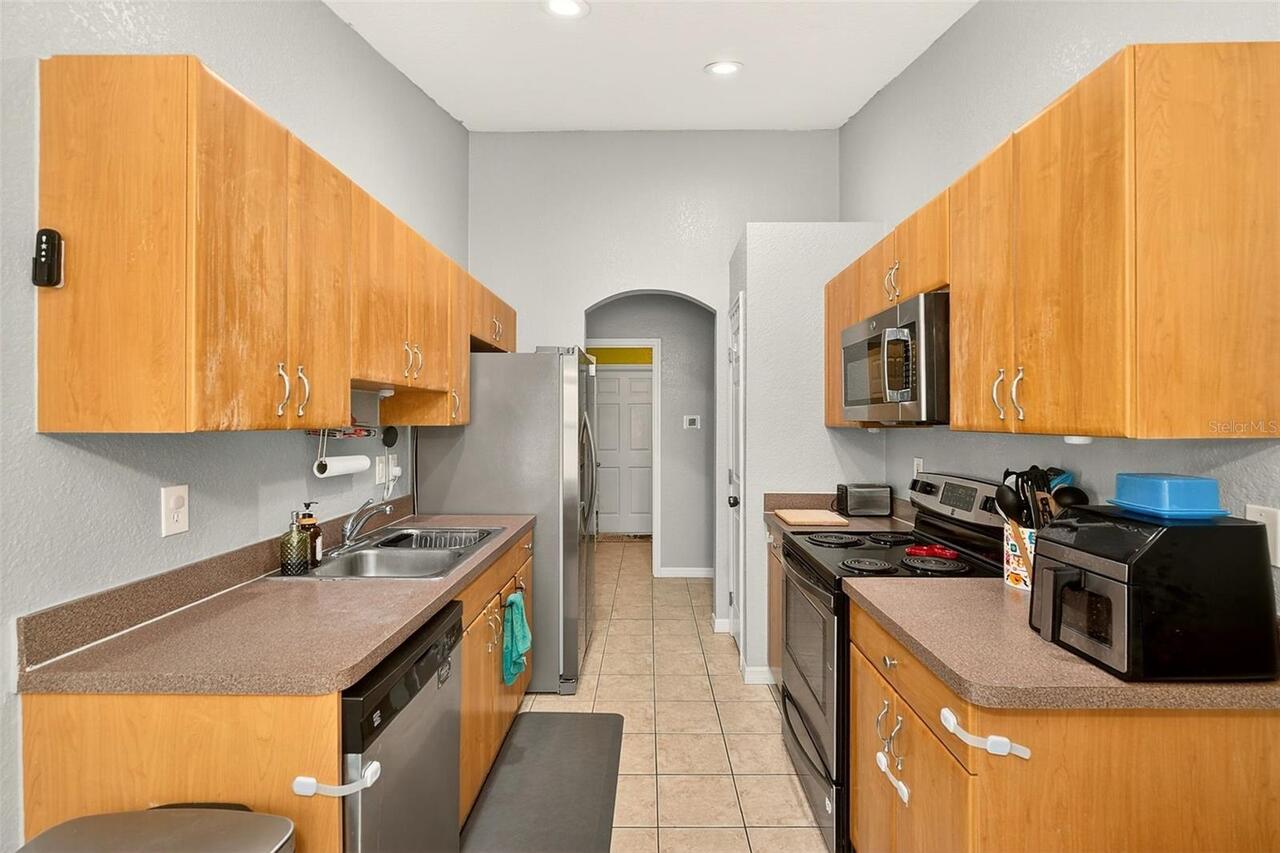 Listing Photo 11