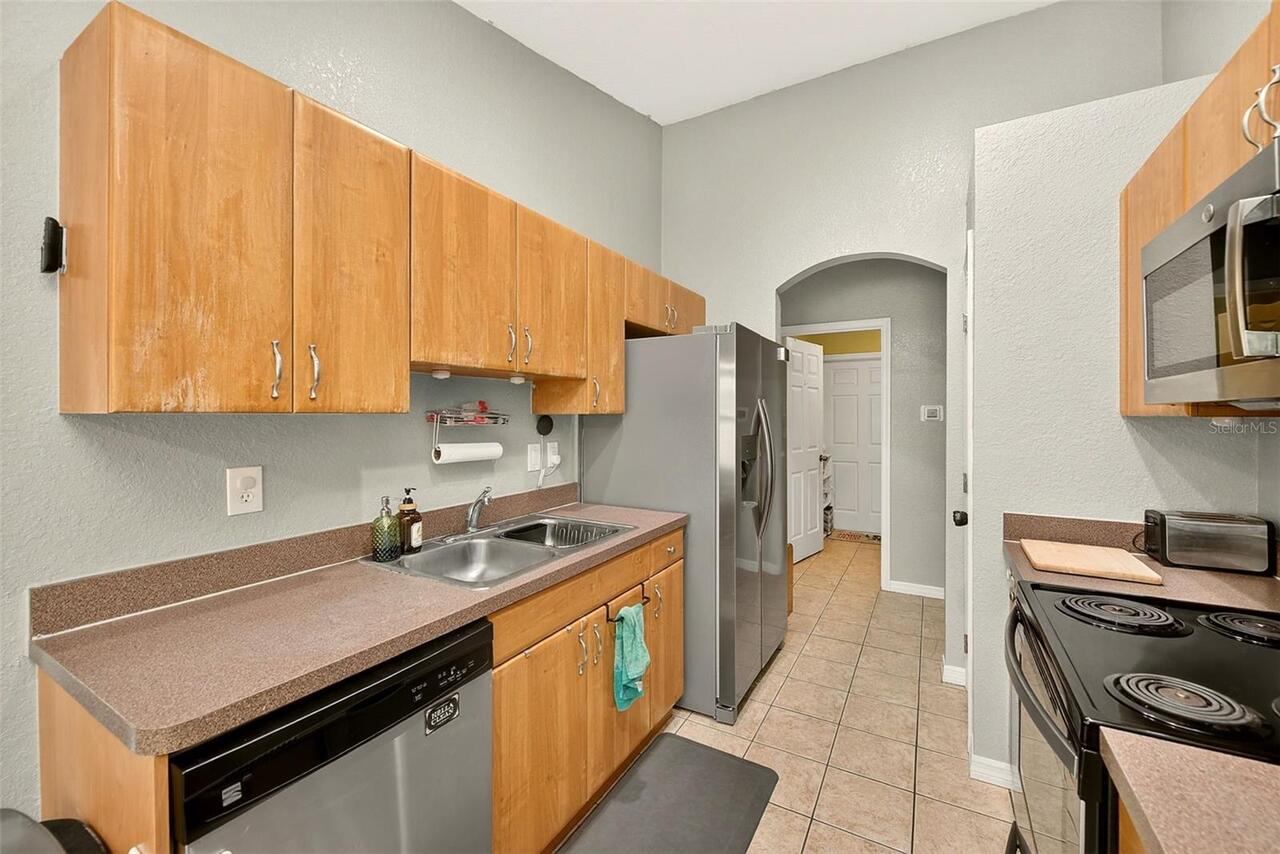 Listing Photo 12