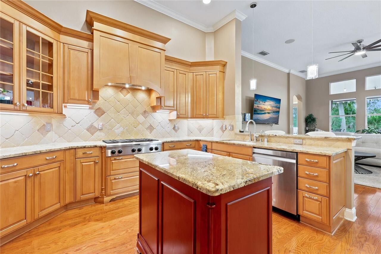 Listing Photo 8