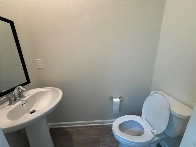Listing Photo 17