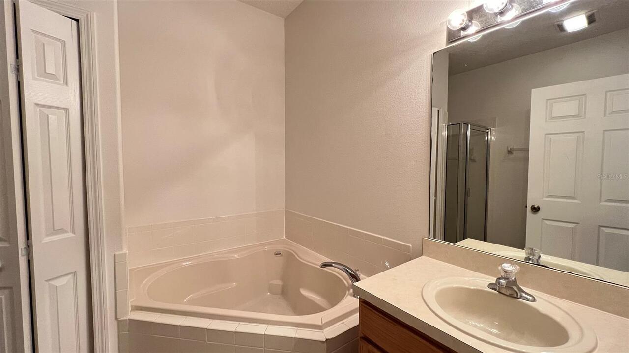 Listing Photo 33