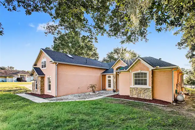 Listing Photo 8