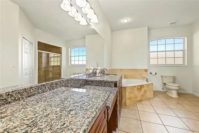 Listing Photo 18