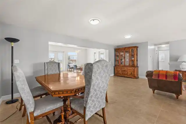 Listing Photo 19