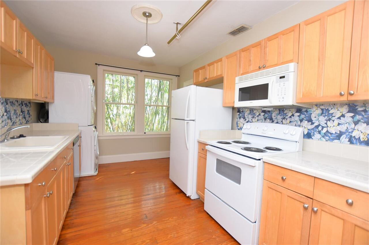 Listing Photo 6