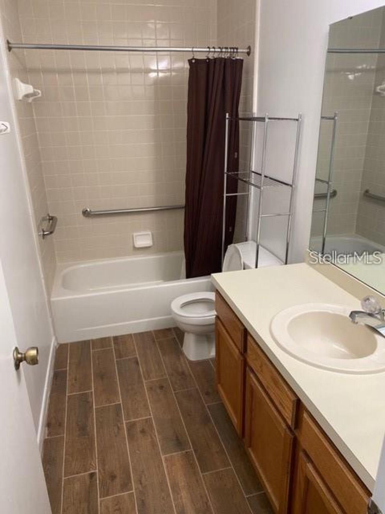 Listing Photo 9