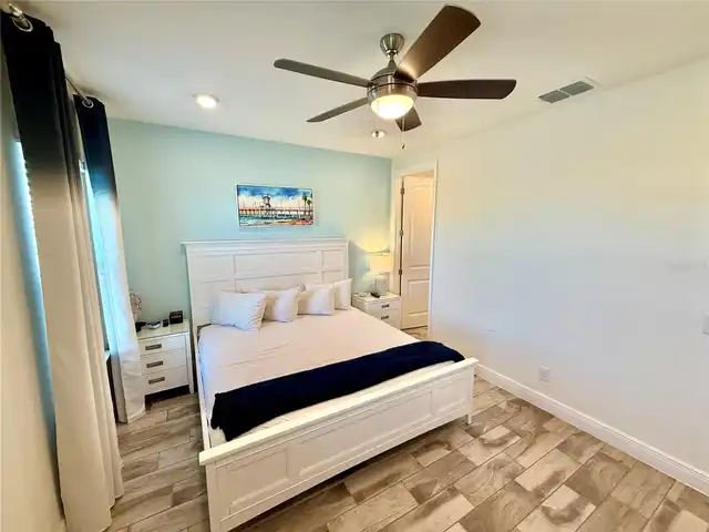 Listing Photo 14