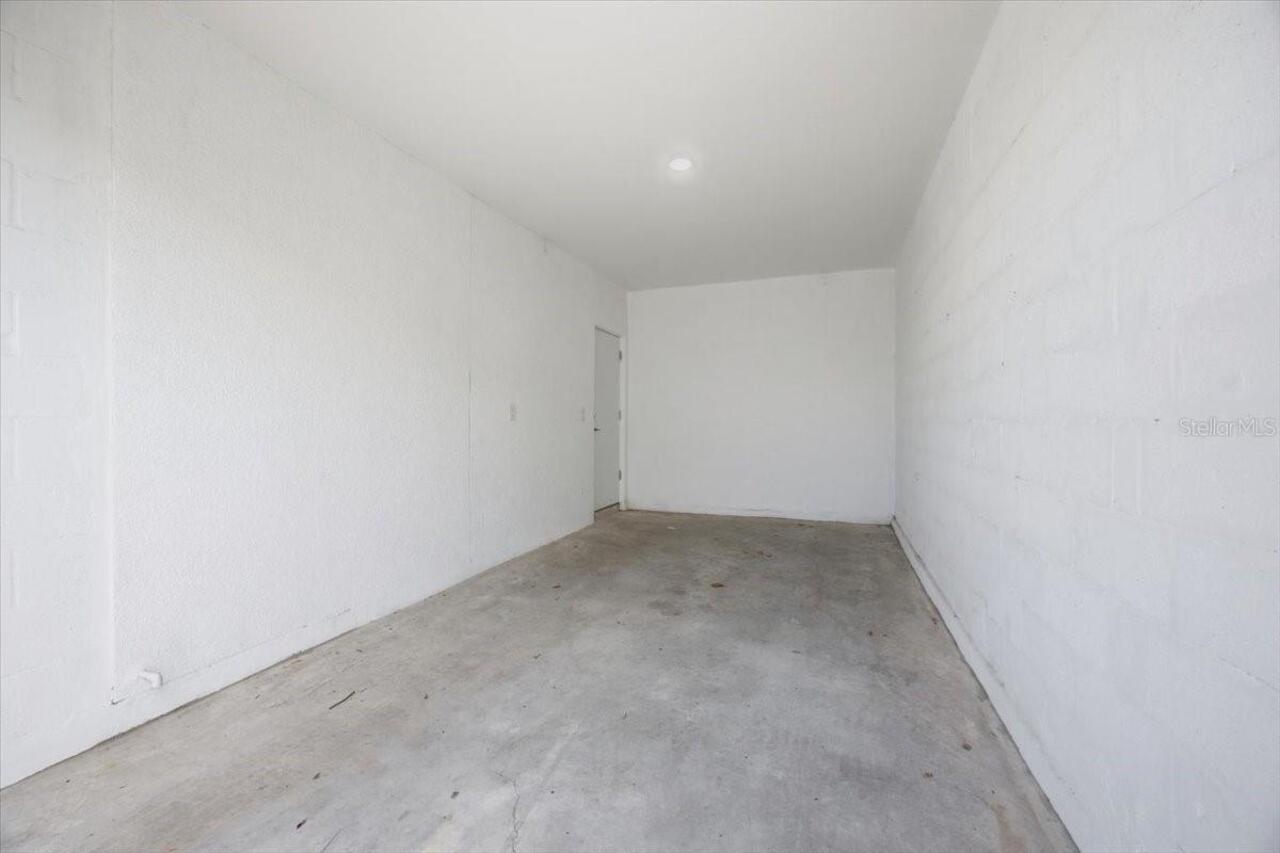 Listing Photo 14