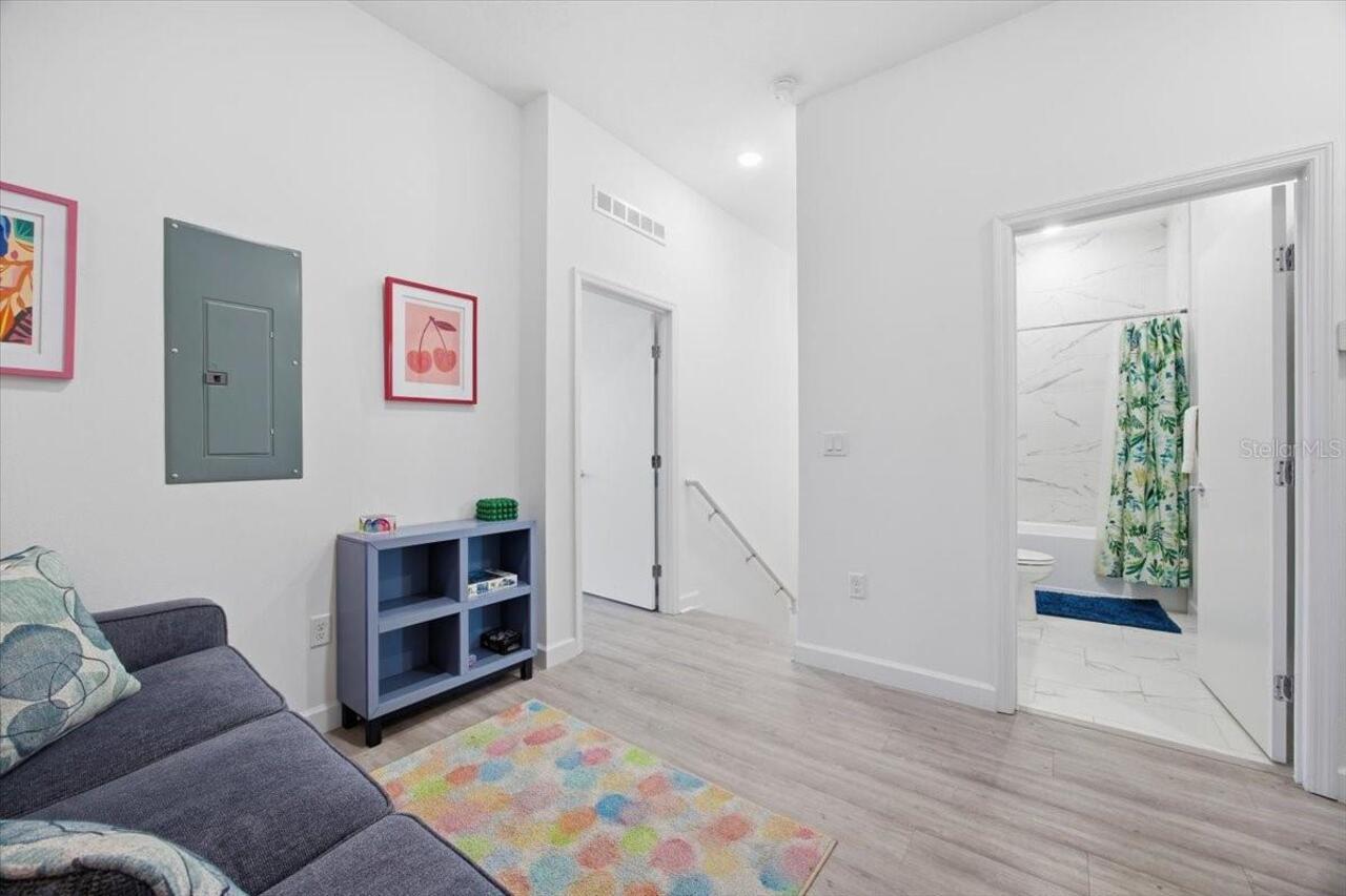 Listing Photo 17