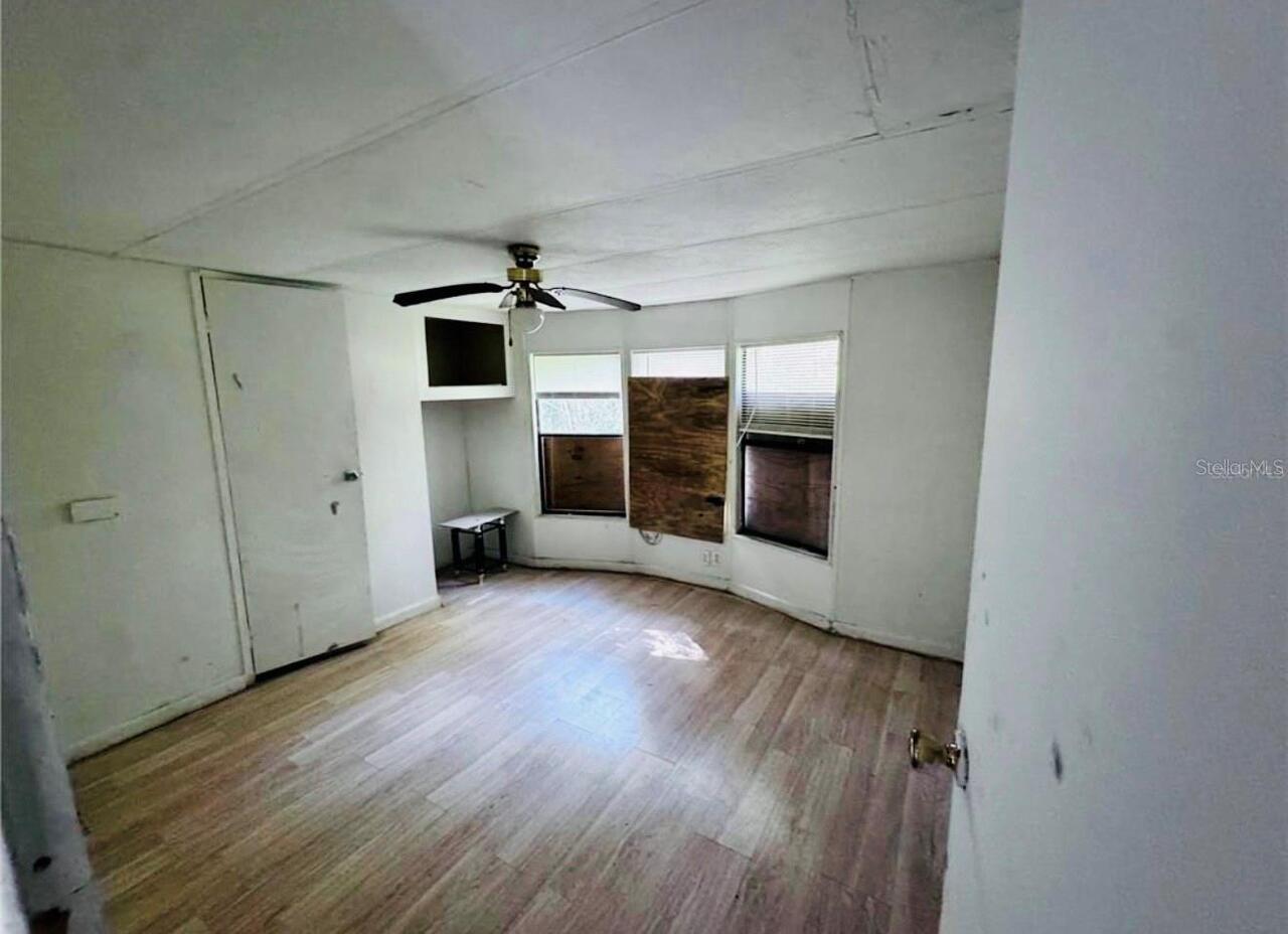 Listing Photo 6