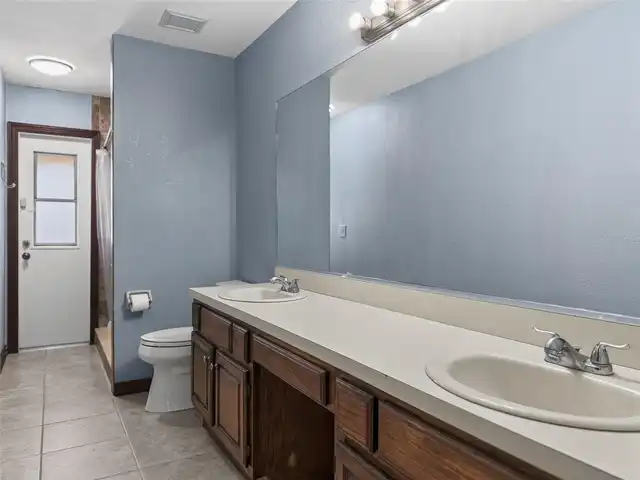 Listing Photo 20