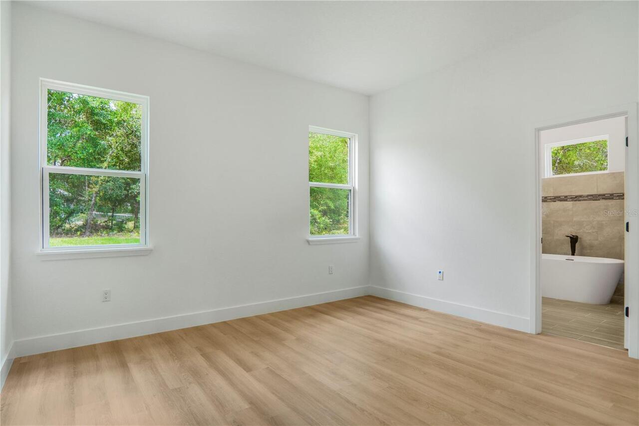 Listing Photo 24