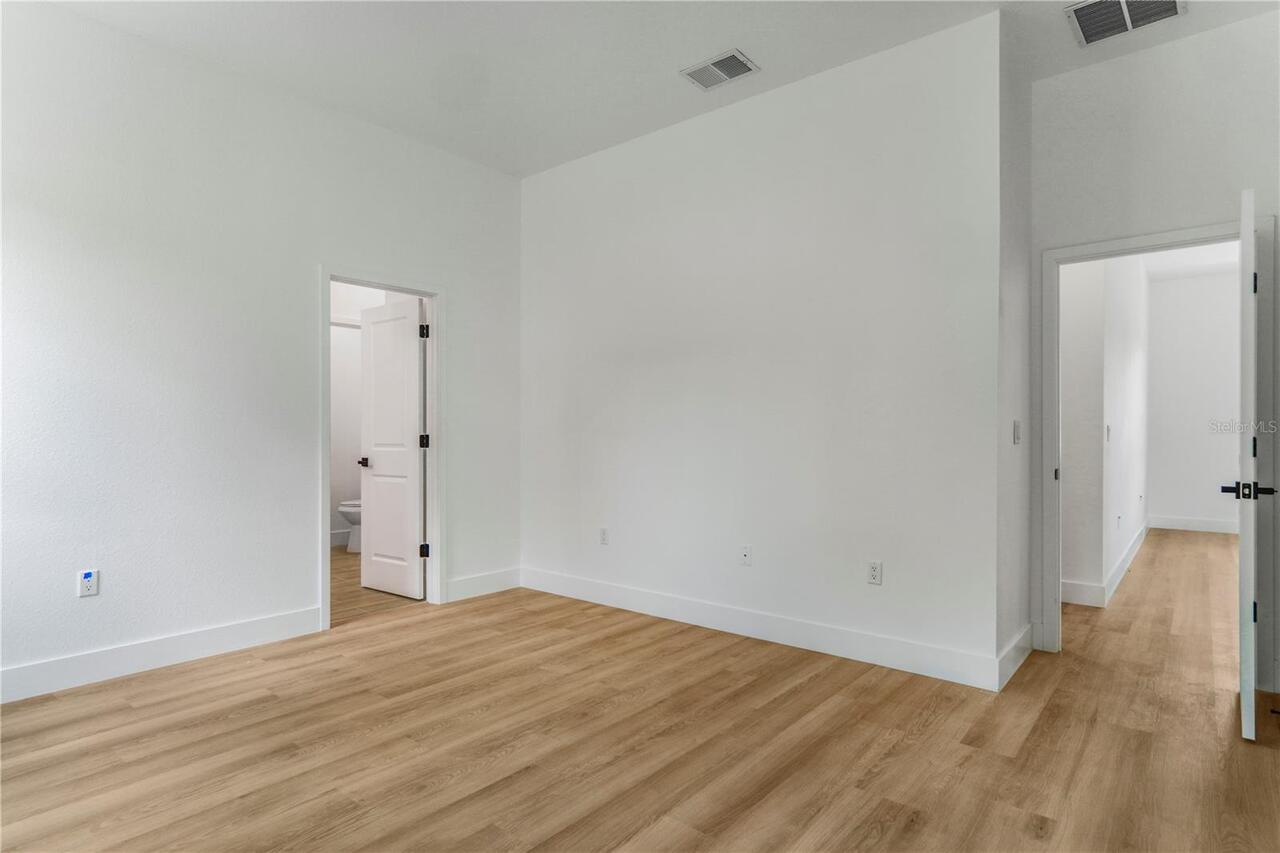 Listing Photo 26