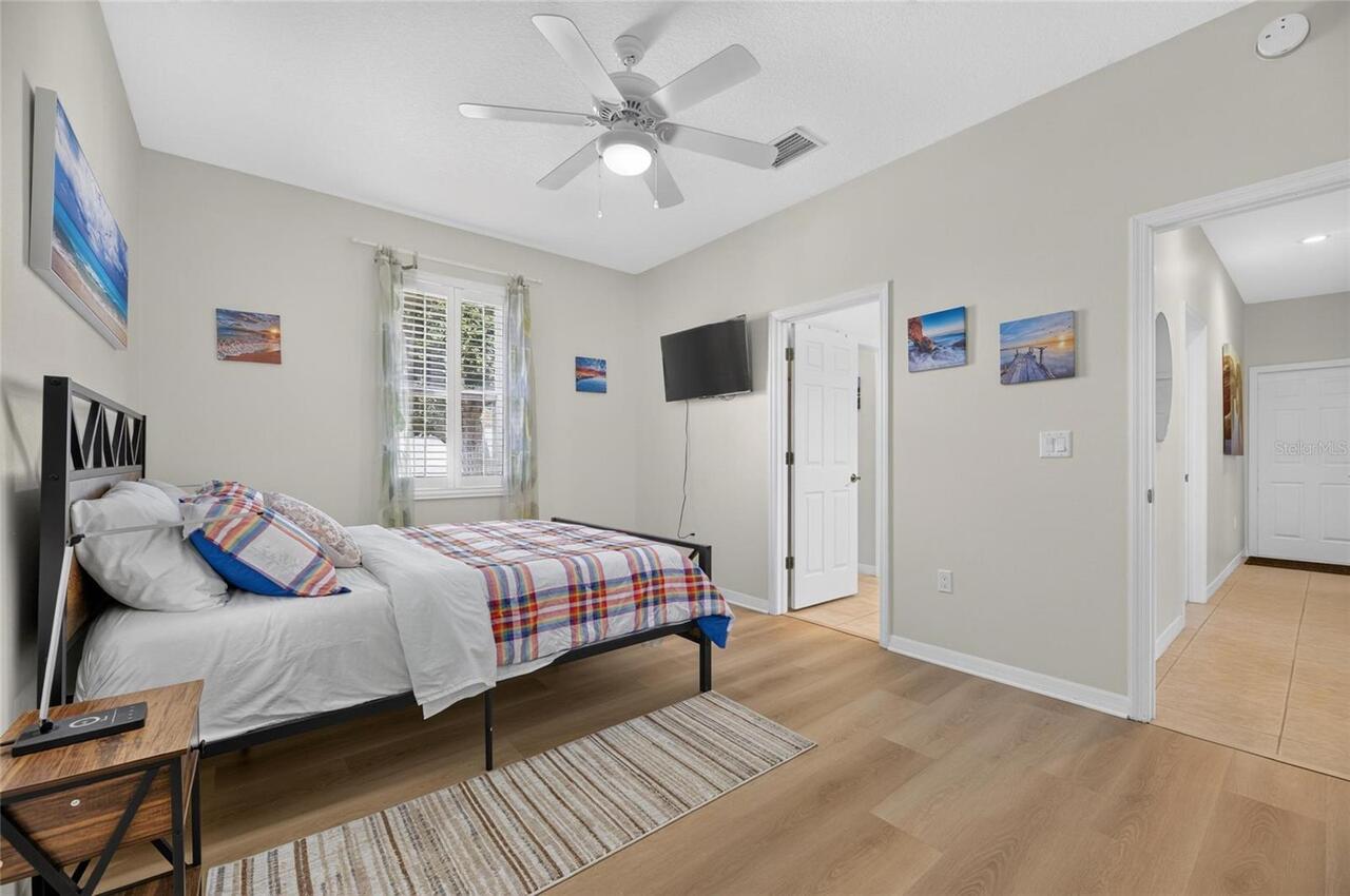 Listing Photo 43