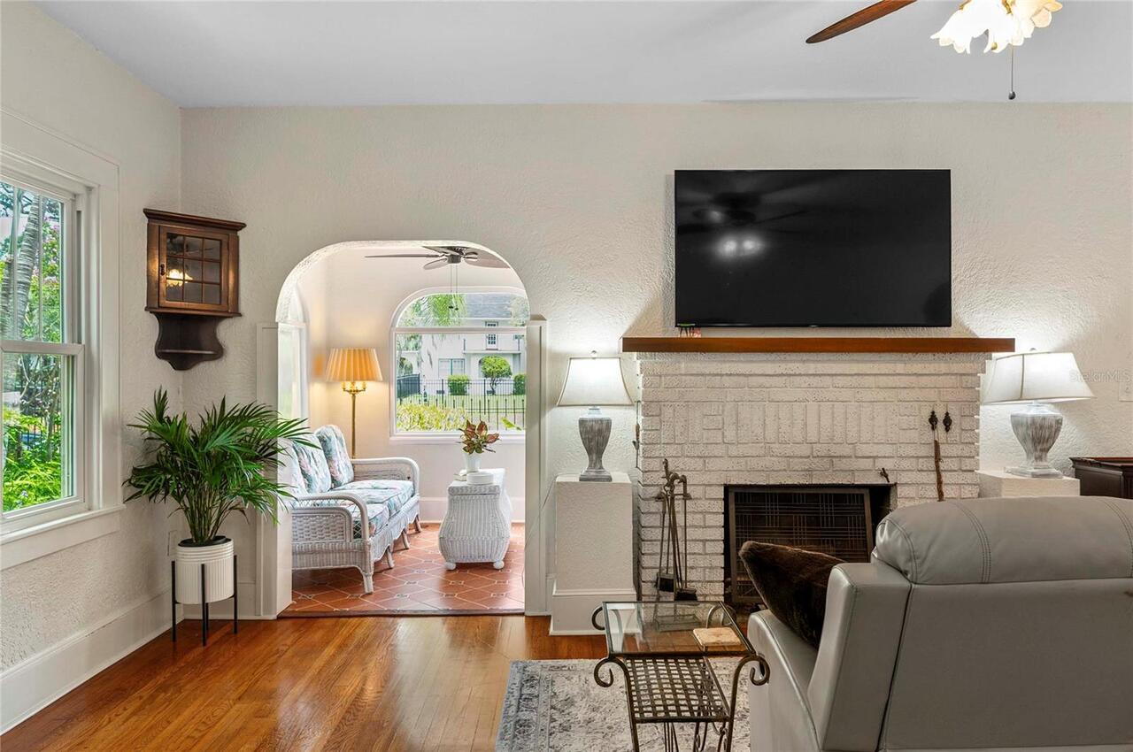 Listing Photo 11