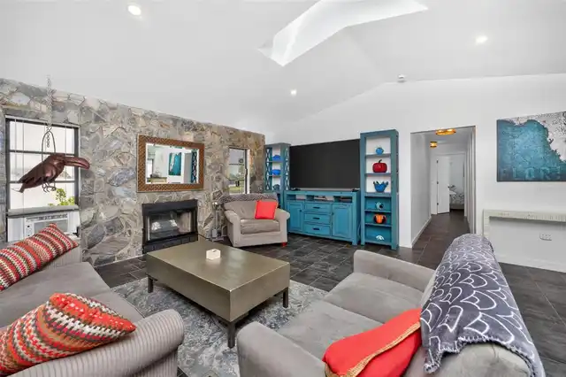 Listing Photo 18