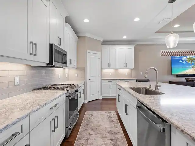 Listing Photo 7