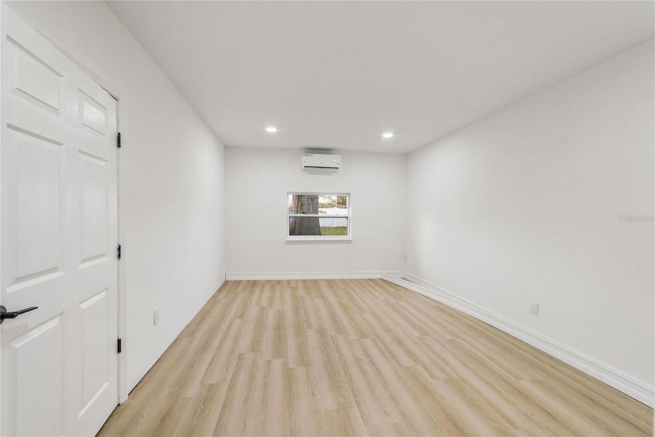 Listing Photo 26