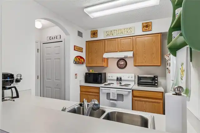 Listing Photo 7