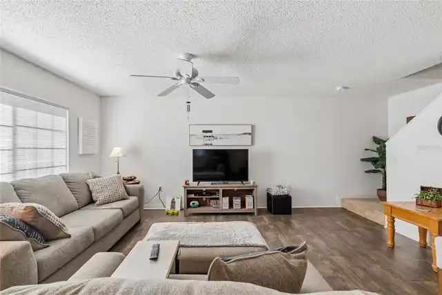 Listing Photo 15
