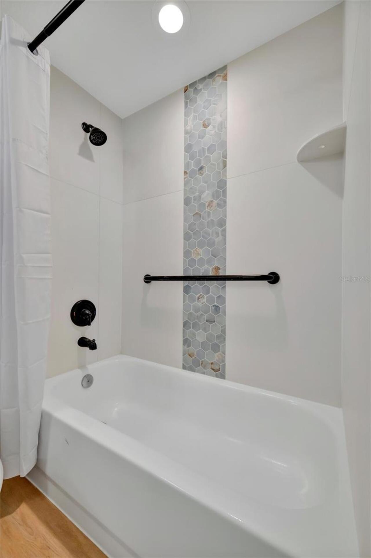 Listing Photo 29