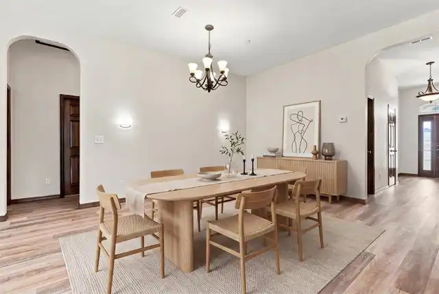 Listing Photo 12