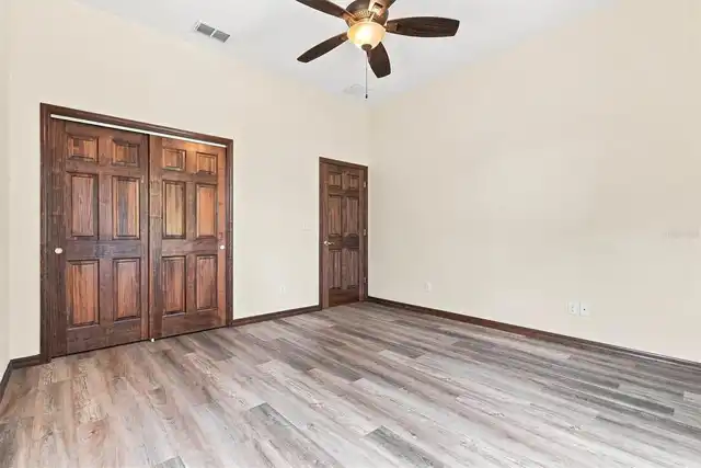 Listing Photo 37